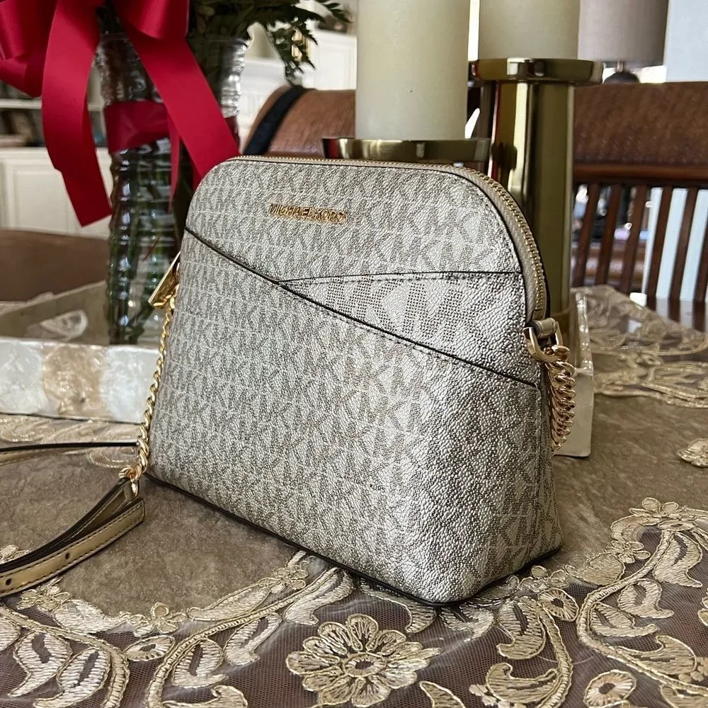 Michael Kors jet set travel crossbody